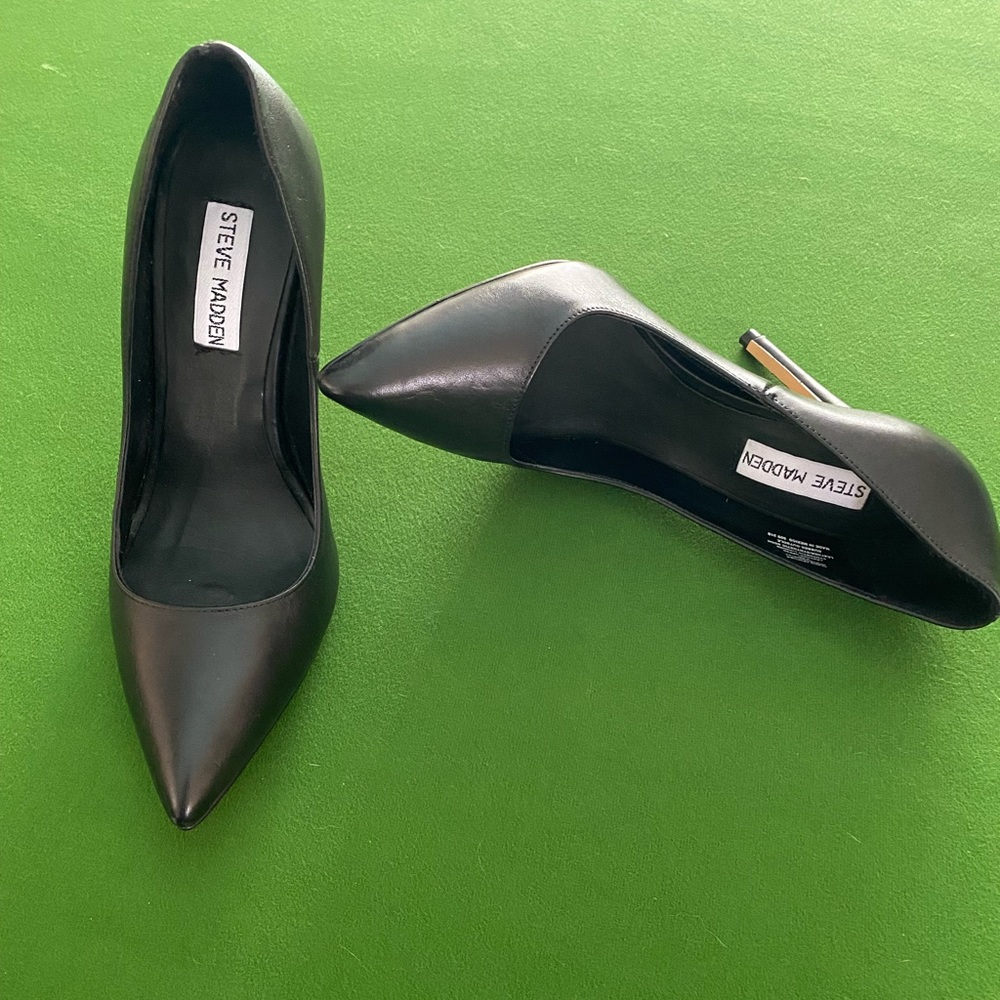 Steve Madden Vela Black Leather Shoe